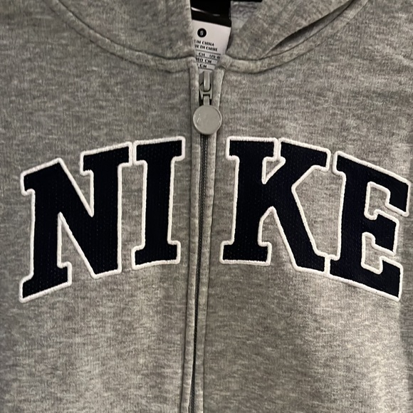 Nike zip up hoodie - Picture 2 of 5